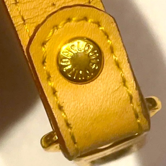 WOW POSHMARK Authentic Louis Vuitton Crossbody Strap = MAKE YOUR BAG A CROSSBODY - Picture 13 of 16